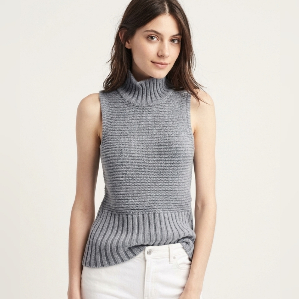 GAP Sleeveless Turtleneck Sweater Knit Vest Womens Size Medium Spring Cool Grey